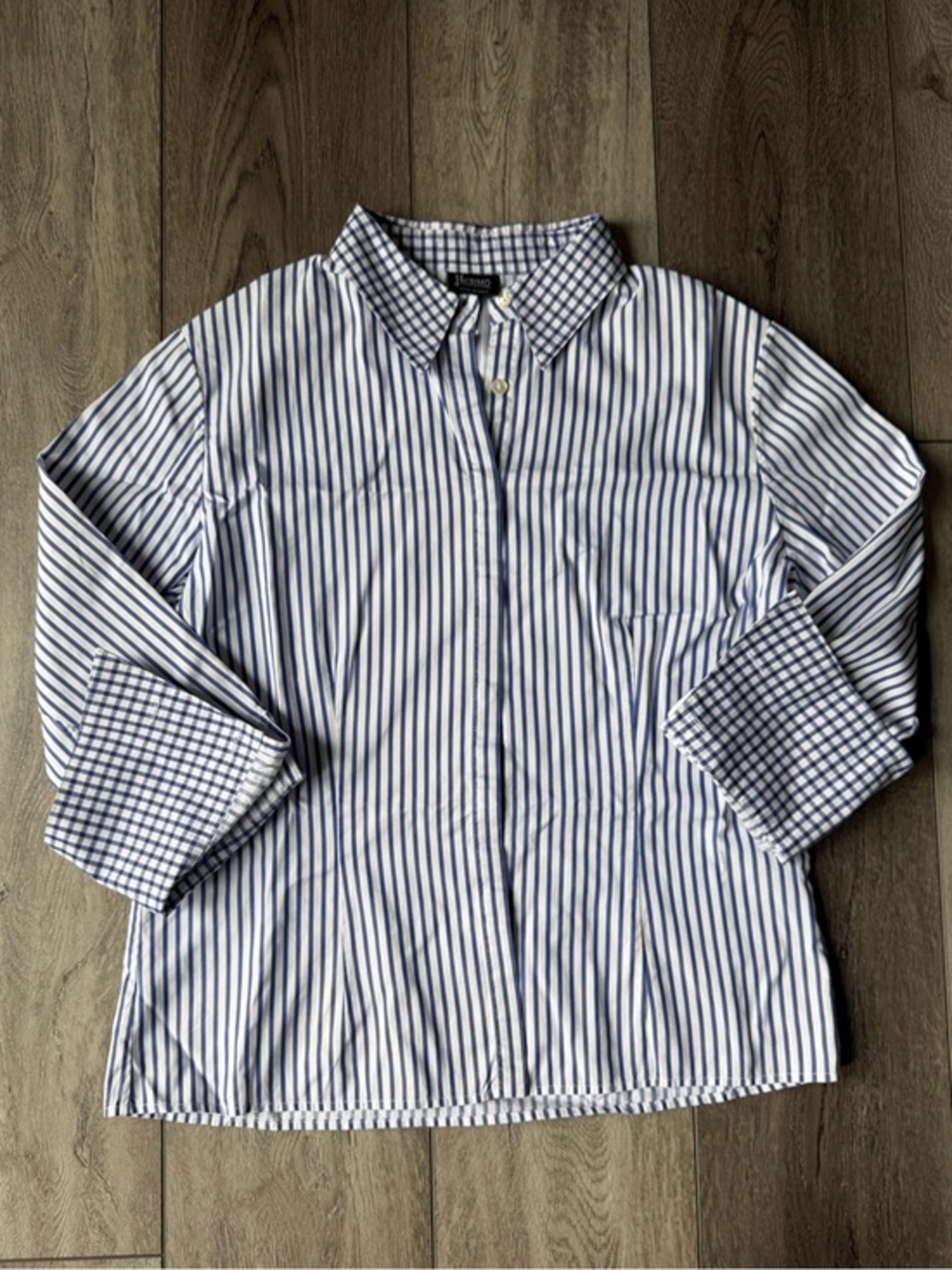 Herno ⭐️RARE⭐️Women’s Blue and White Striped Classic Preppy Button Down Shirt